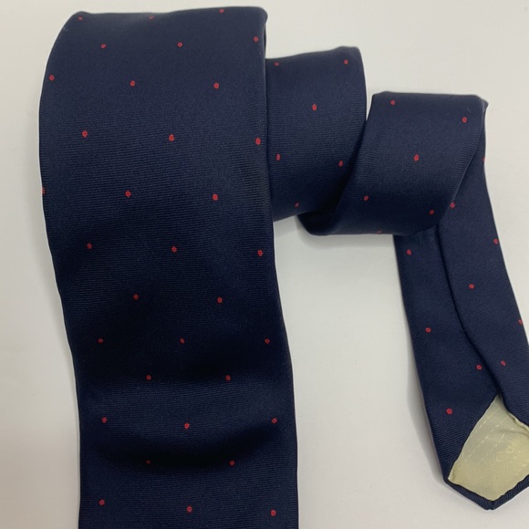 Calvin Klein | Navy Blue Red Dotted Slim Neck Tie | 100% Silk | Accessory - Picture 5 of 5